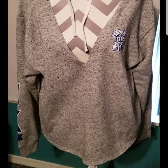 NEW, COLLEGIATE UK CHOKER NECK PULLOVER HOODIE - Picture 2 of 5